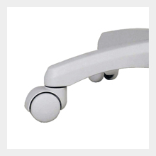 移動に便利なキャスター付き